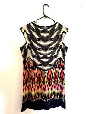 Multi Colored l LE Women’s Loose Fitting Dress Size14